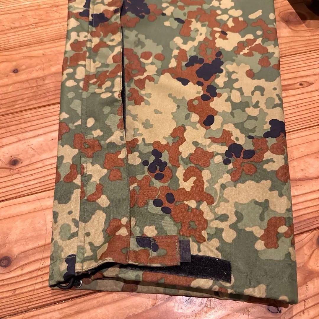 防水加工済み　迷彩雨具　L GORE-TEX