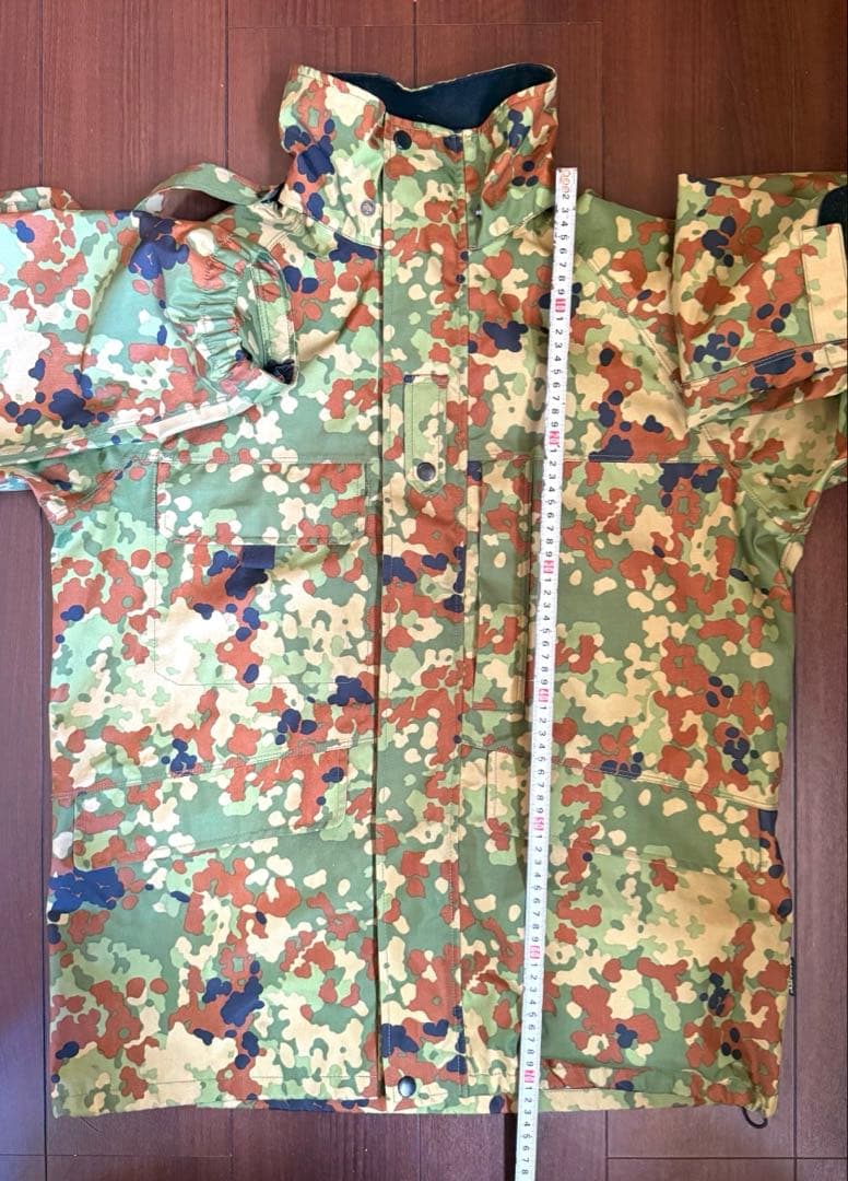 防水加工済み　迷彩雨具　L GORE-TEX