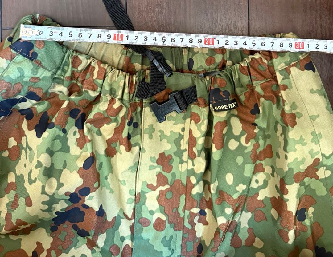 防水加工済み　迷彩雨具　L GORE-TEX