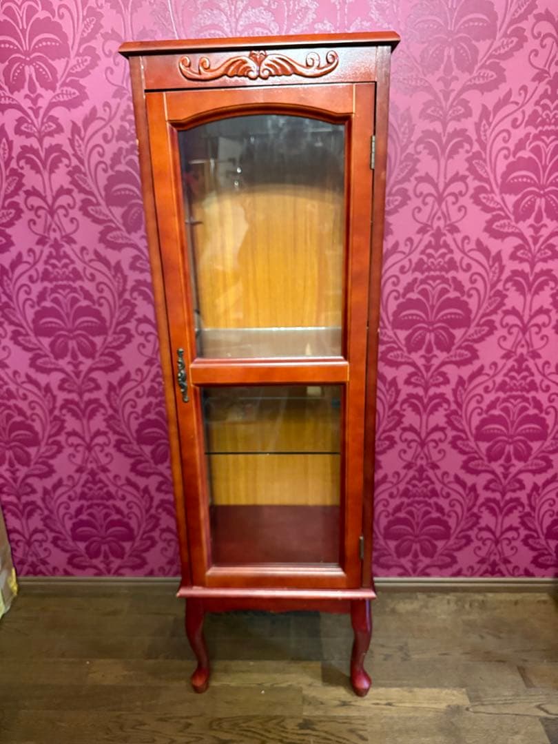 たのメル便発送　木製　赤茶色　ガラス扉キャビネット