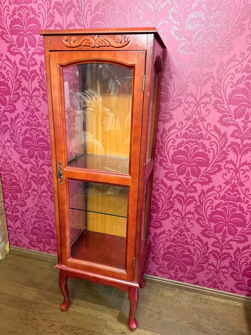 たのメル便発送　木製　赤茶色　ガラス扉キャビネット