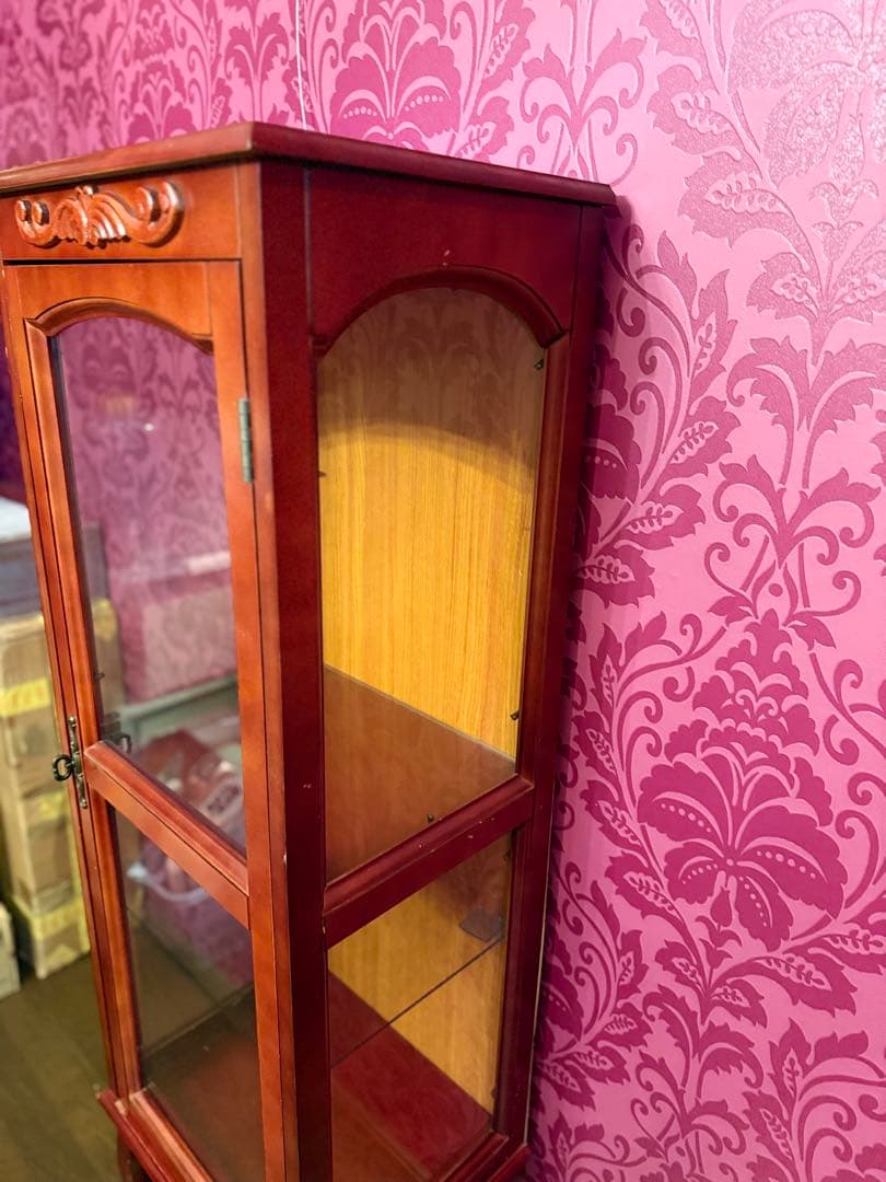 たのメル便発送　木製　赤茶色　ガラス扉キャビネット