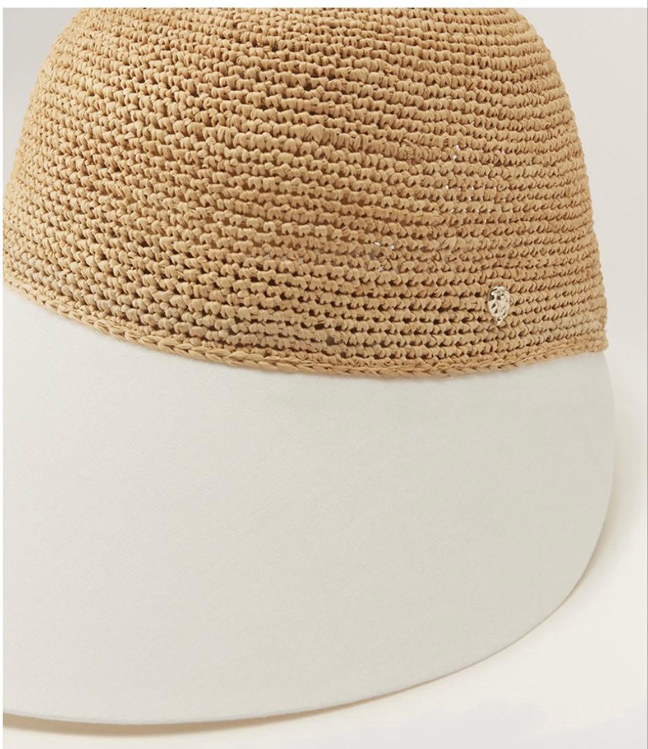 週末セール！Helen Kaminski ブレイズ ナチュラル x オフホワイト