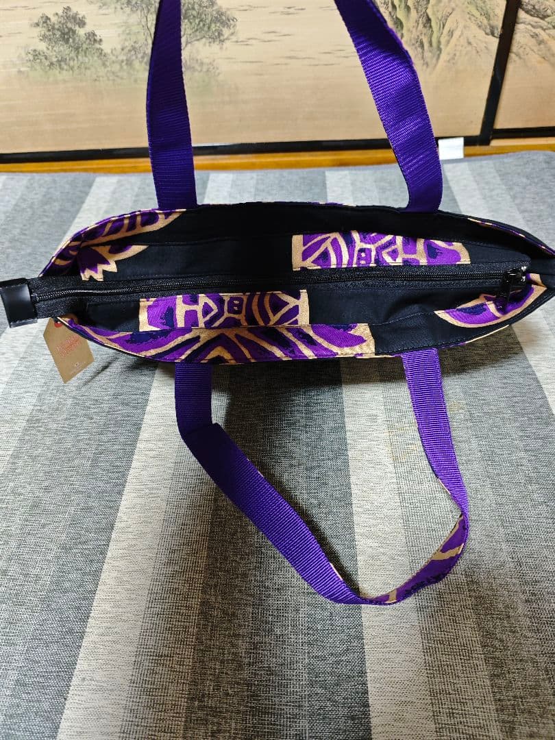 [新品未使用]キーヤンのウマの額縁 トートバッグ ステッカー おまけ