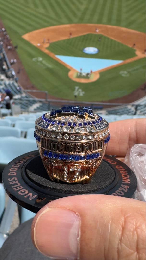 8月6日 大谷翔平 来場者限定 2024年ワールドシリーズ優勝記念リングレプリカ