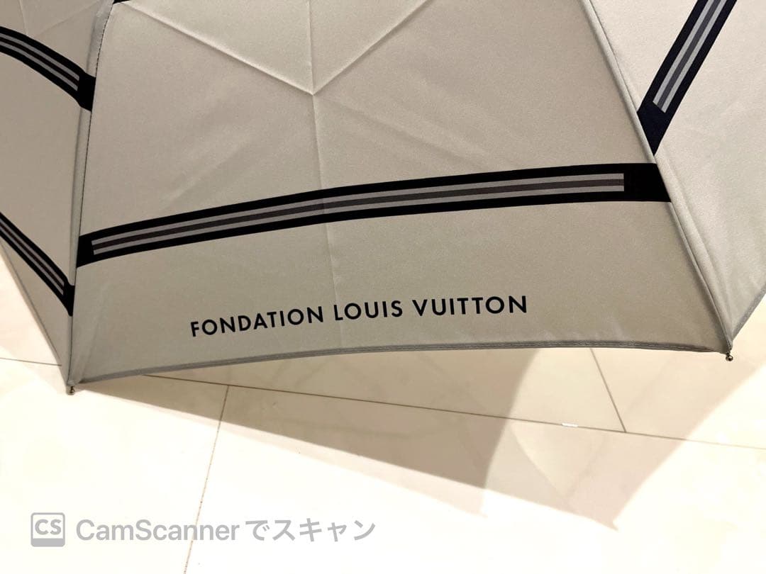 ルイヴィトン louis vuitton フォンダシオン 美術館 折りたたみ傘