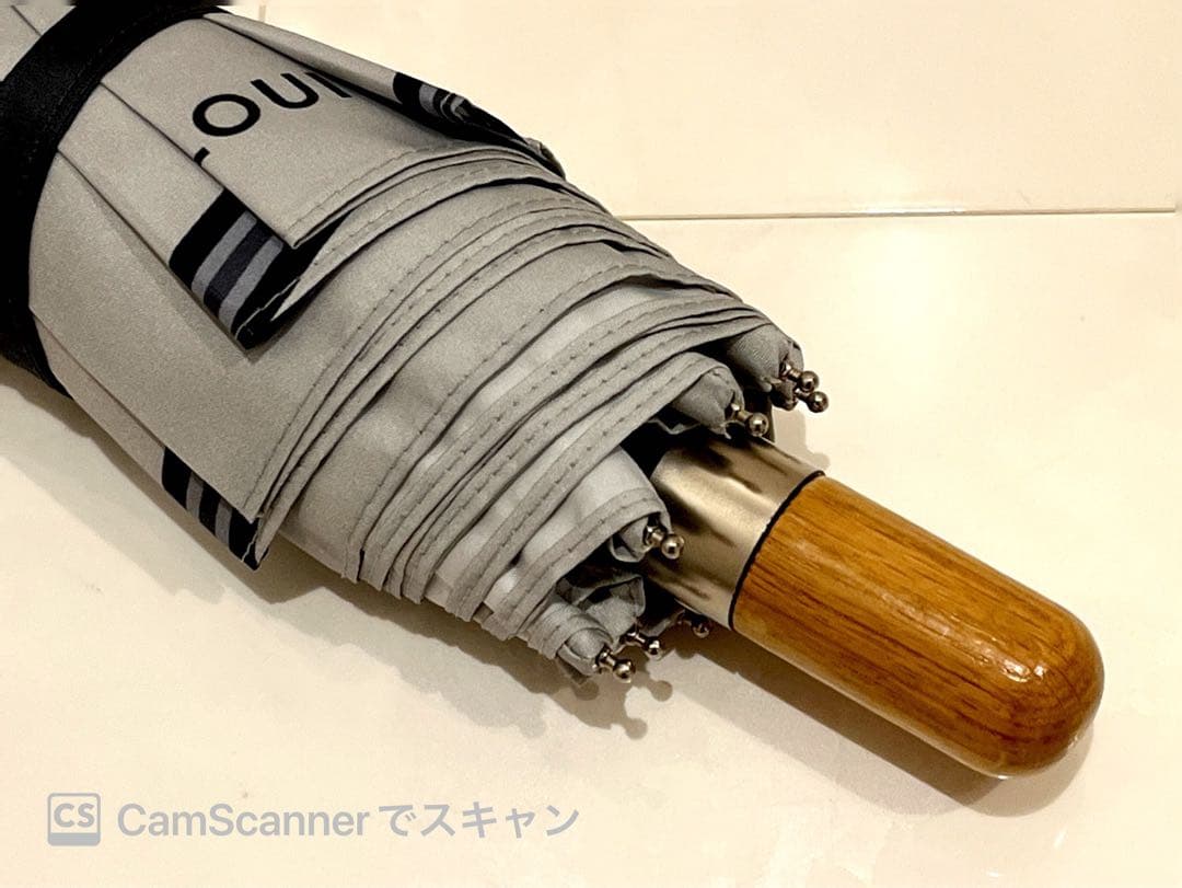 ルイヴィトン louis vuitton フォンダシオン 美術館 折りたたみ傘