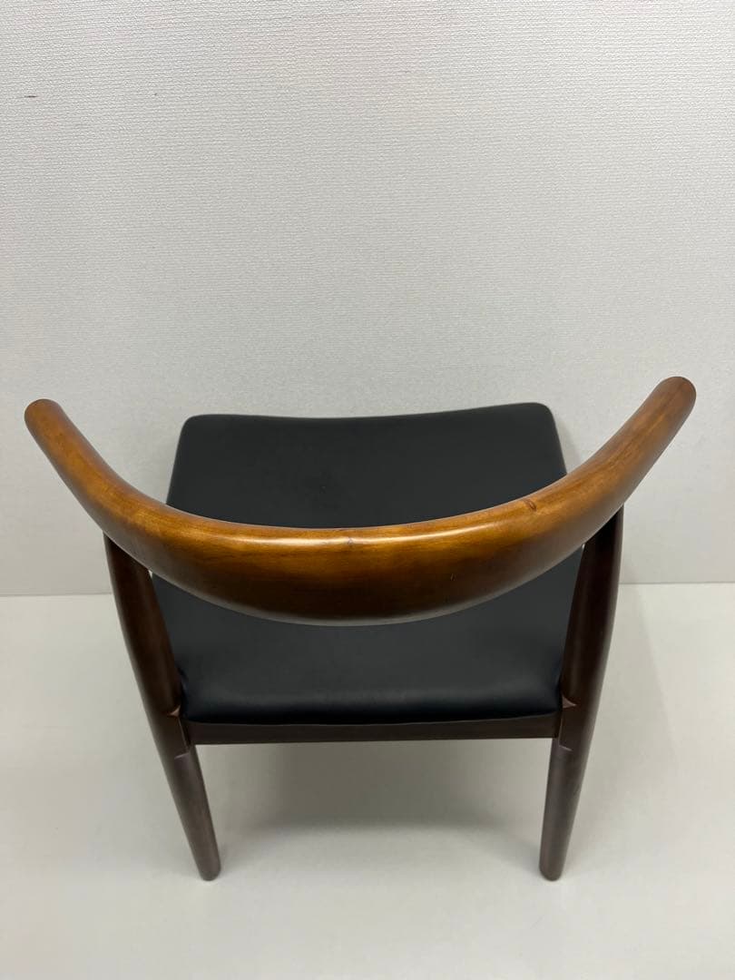 デザイナーズチェア 木製 ダイニングチェア ウッドチェア PU座面 ブラウン