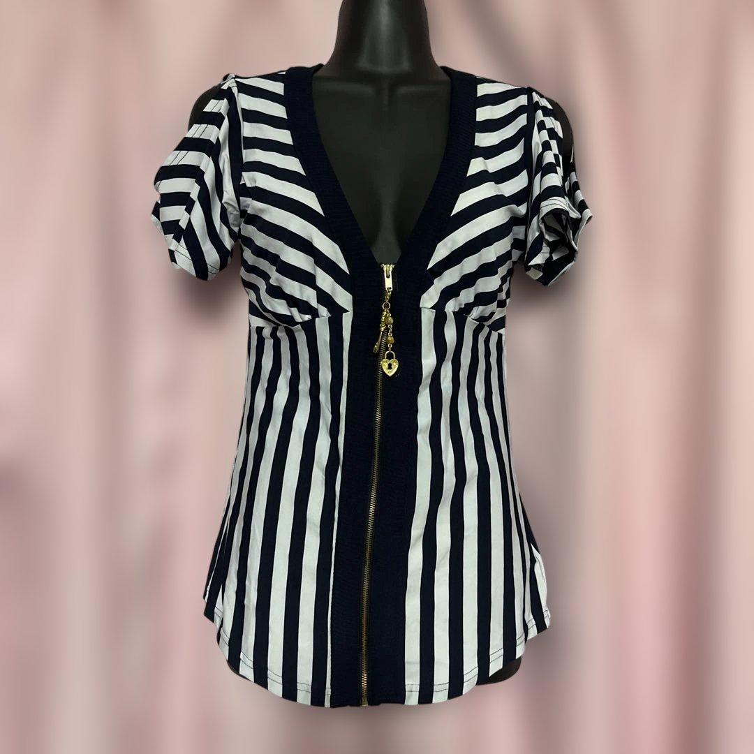 d.i.a ネイビーストライプデザイン 半袖トップス