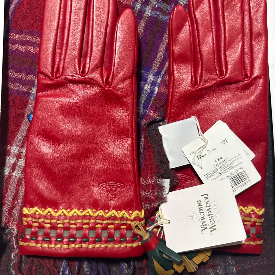 Vivienne Westwood レザー手袋 赤　新品未使用