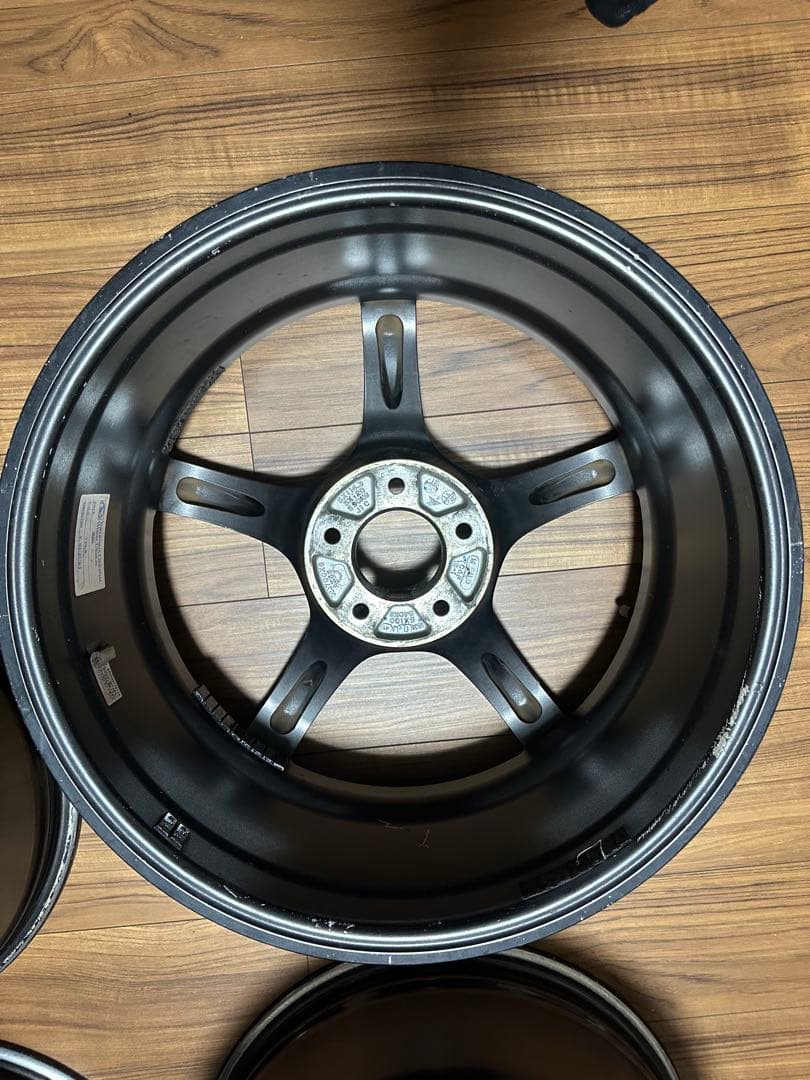 ADVAN Racing TC4 18インチ ホイールのみ　PCD114.3