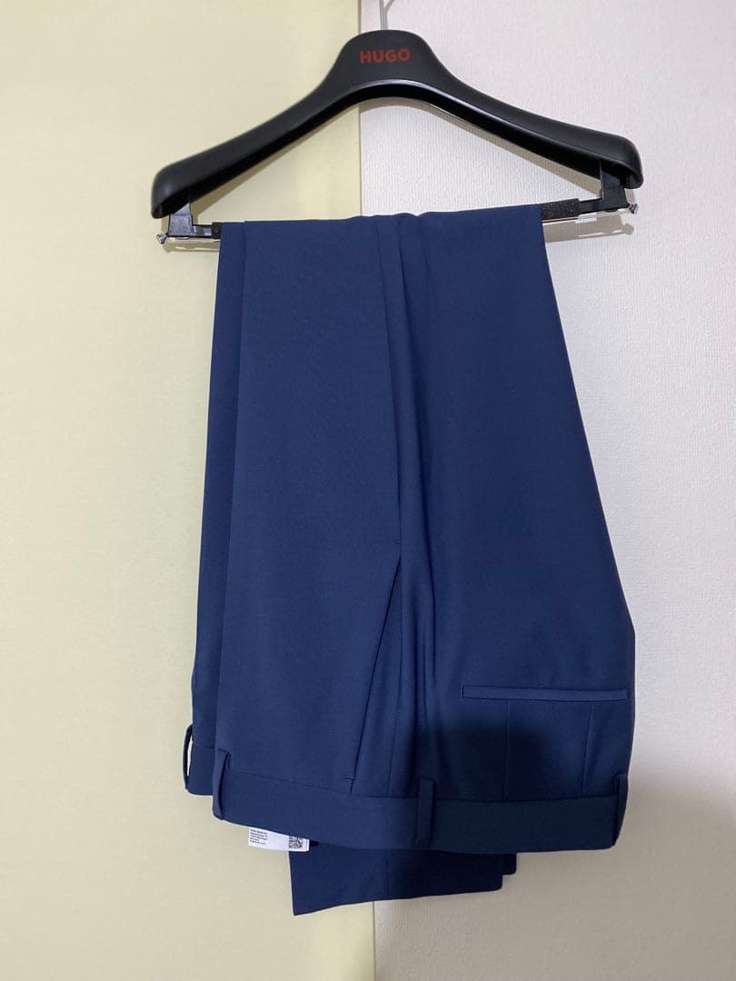 【値下げ終了】HUGO BOSSメンズスーツ上下セット