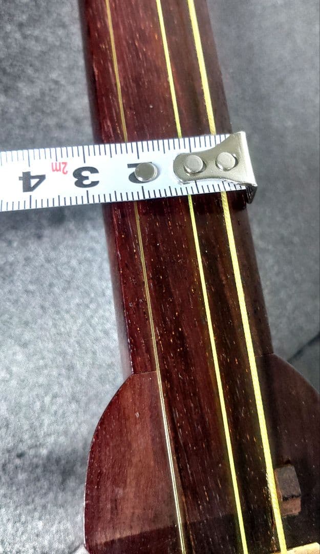 三味線　津軽三味線　紅木　綾杉胴　中棹　太棹　東さわり　【皮破れ、弦切れ】