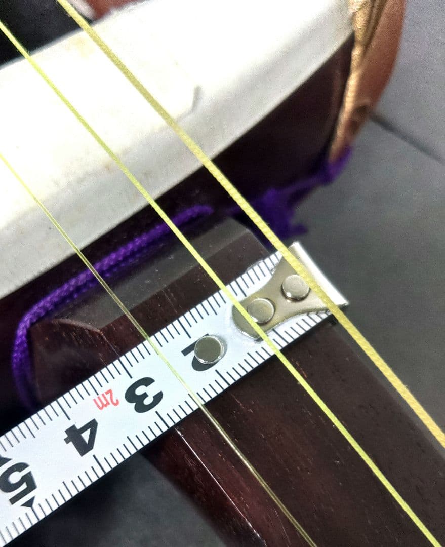 三味線　津軽三味線　紅木　綾杉胴　中棹　太棹　東さわり　【皮破れ、弦切れ】