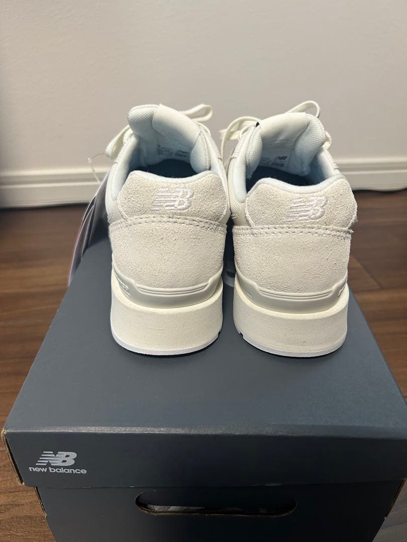 【新品未使用】ニューバランス スニーカー　WL996TBA 23.5cm