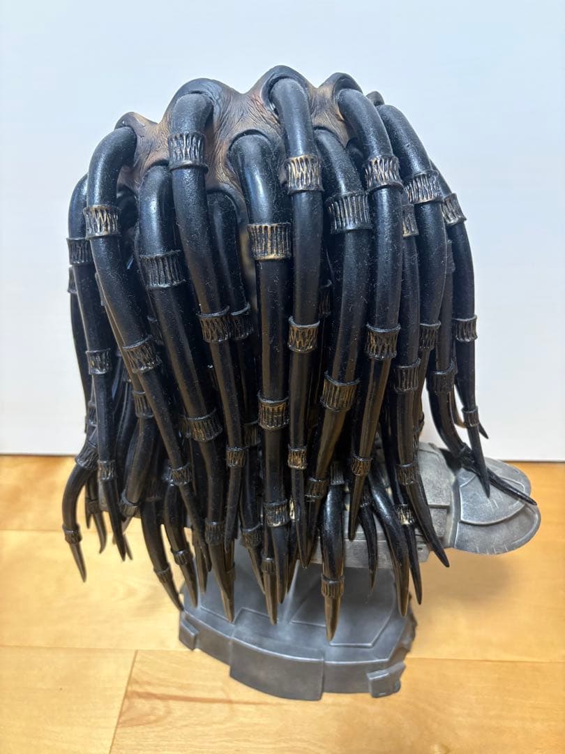 SIDESHOW レジェンダリースケールバスト　プレデター