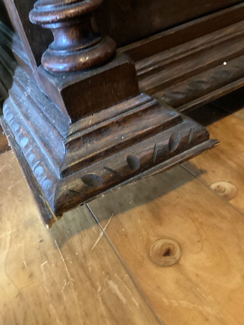 19世紀 アンティークフレンチ　オーク　ルネッサンス　ハントスタイルキャビネット