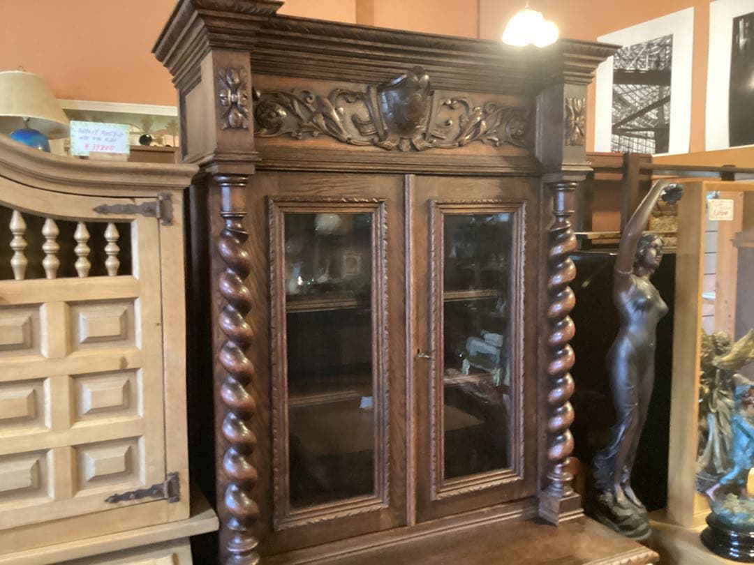 19世紀 アンティークフレンチ　オーク　ルネッサンス　ハントスタイルキャビネット