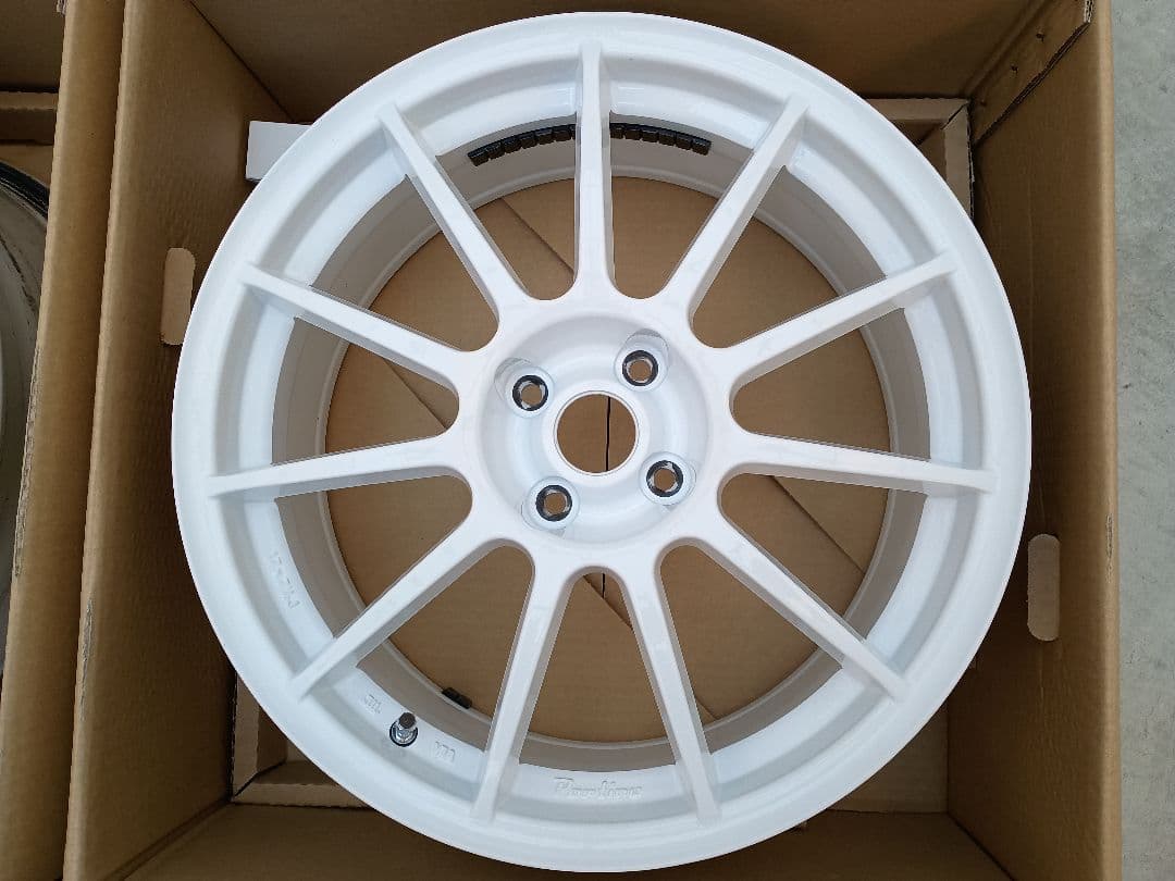 ASSO アルミホイール パルティーレ ピュアホワイト 17インチ アバルト