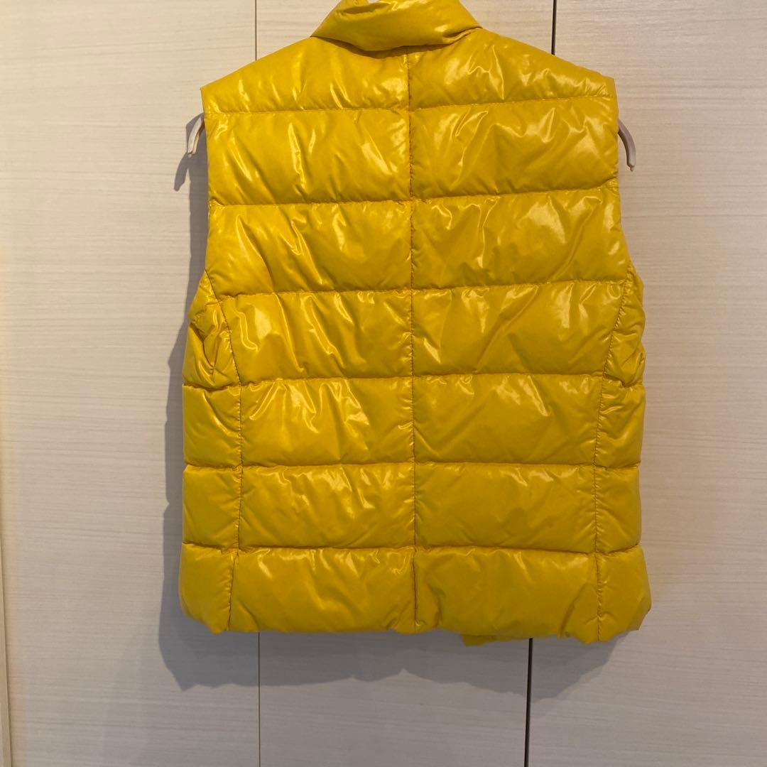 MONCLER イエロー ダウンベスト