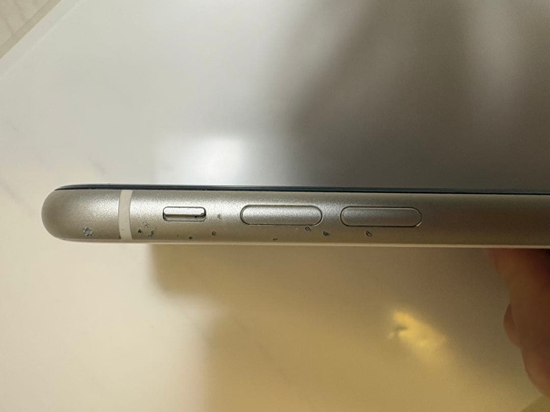 iPhone11 128GB SIMフリー　充電最大容量82%