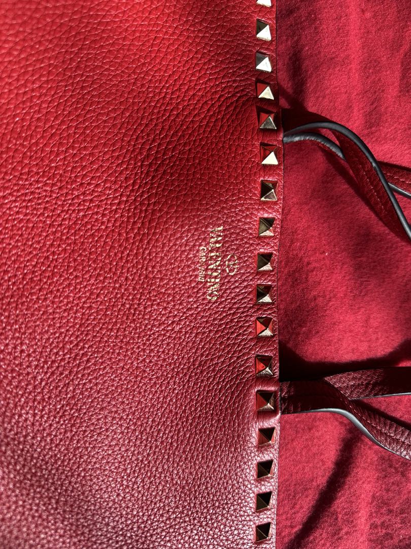 ヴァレンティノ Valentino Garavani レッド トートバッグ
