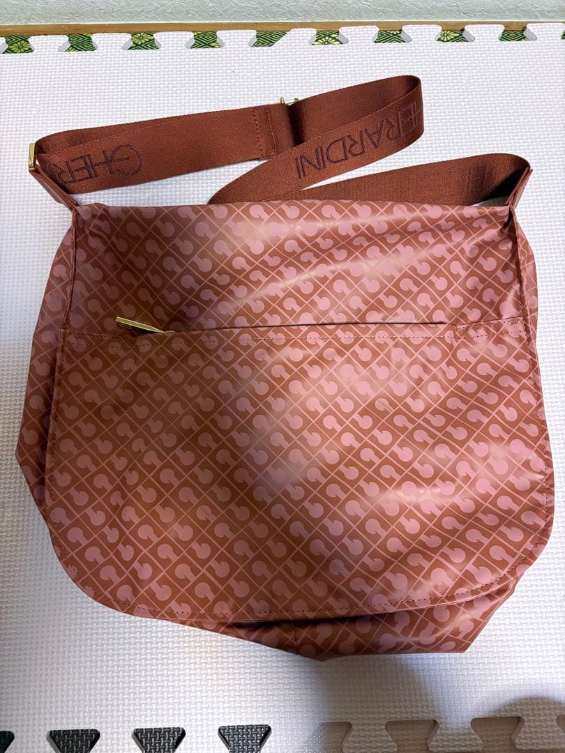 ゲラルディーニ☆ソフティ☆斜めがけショルダー☆GHERARDINI☆イタリア