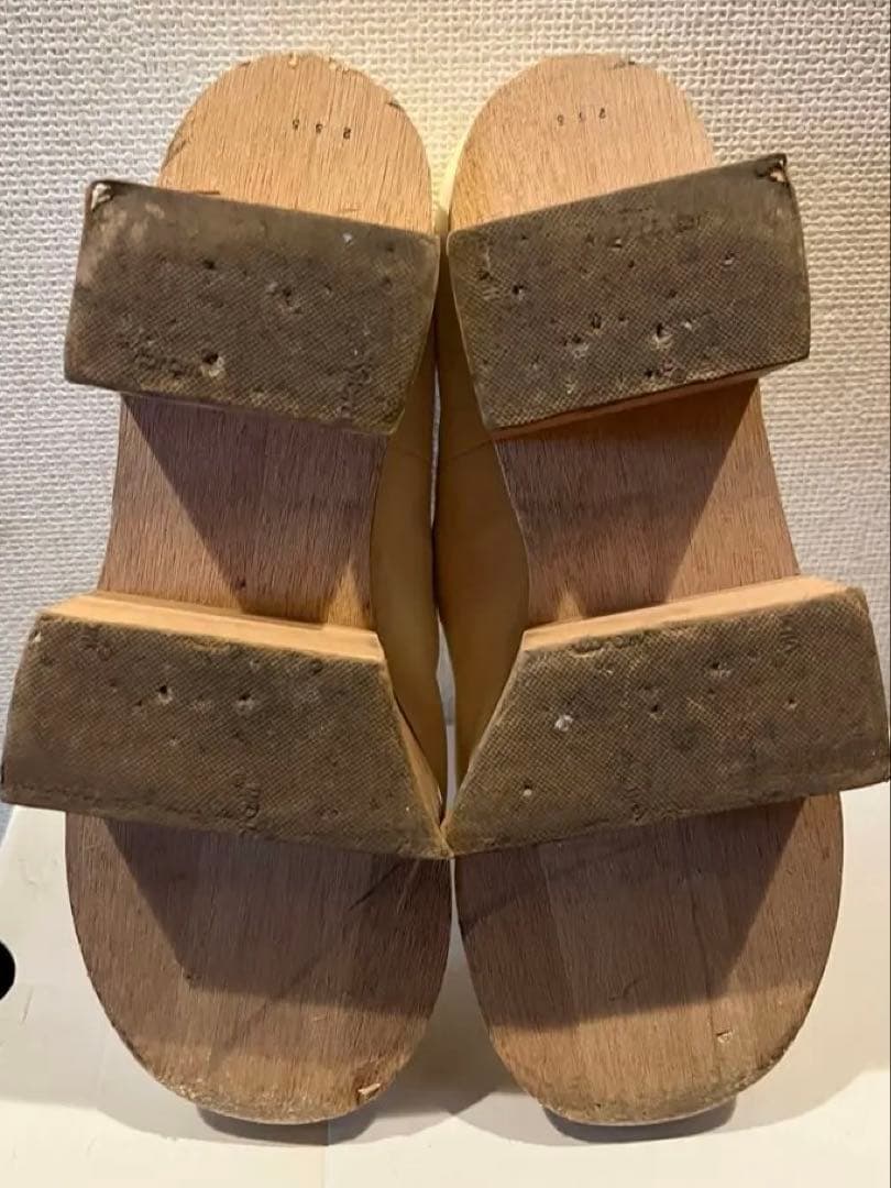 多分絶対　下駄靴　ホワイト 25.5cm