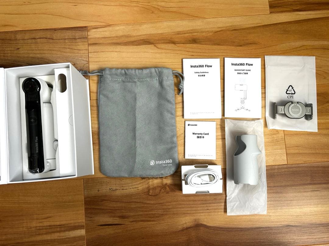 【美品・箱付き】Insta360Flow スマホ撮影用スタビライザー