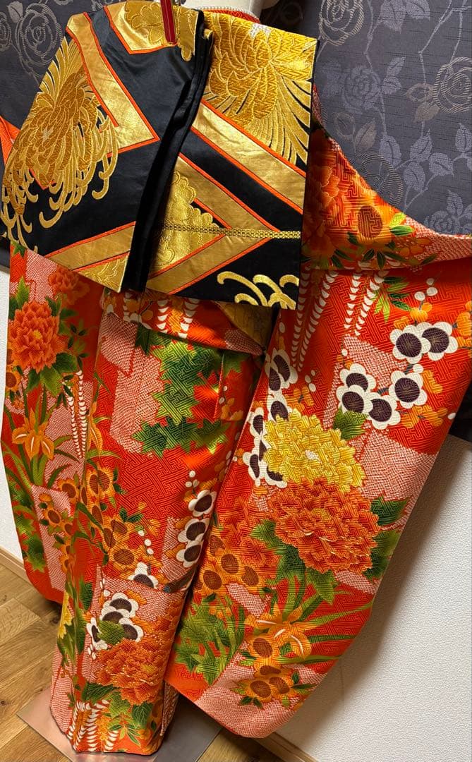 正絹振袖フルセット★金駒刺繍★大輪花紋様★オレンジ色