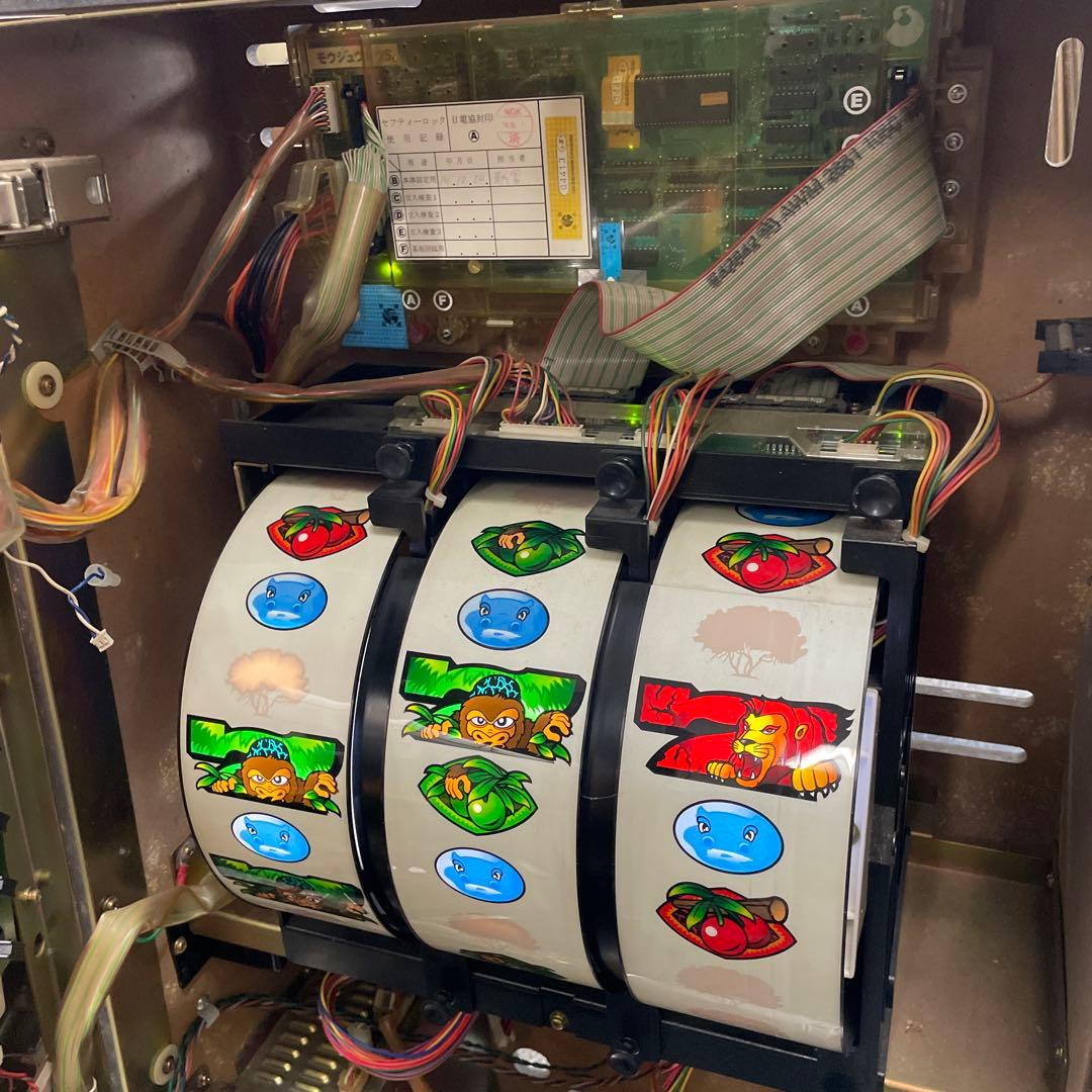 パチスロ　サミー　猛獣王　4号機