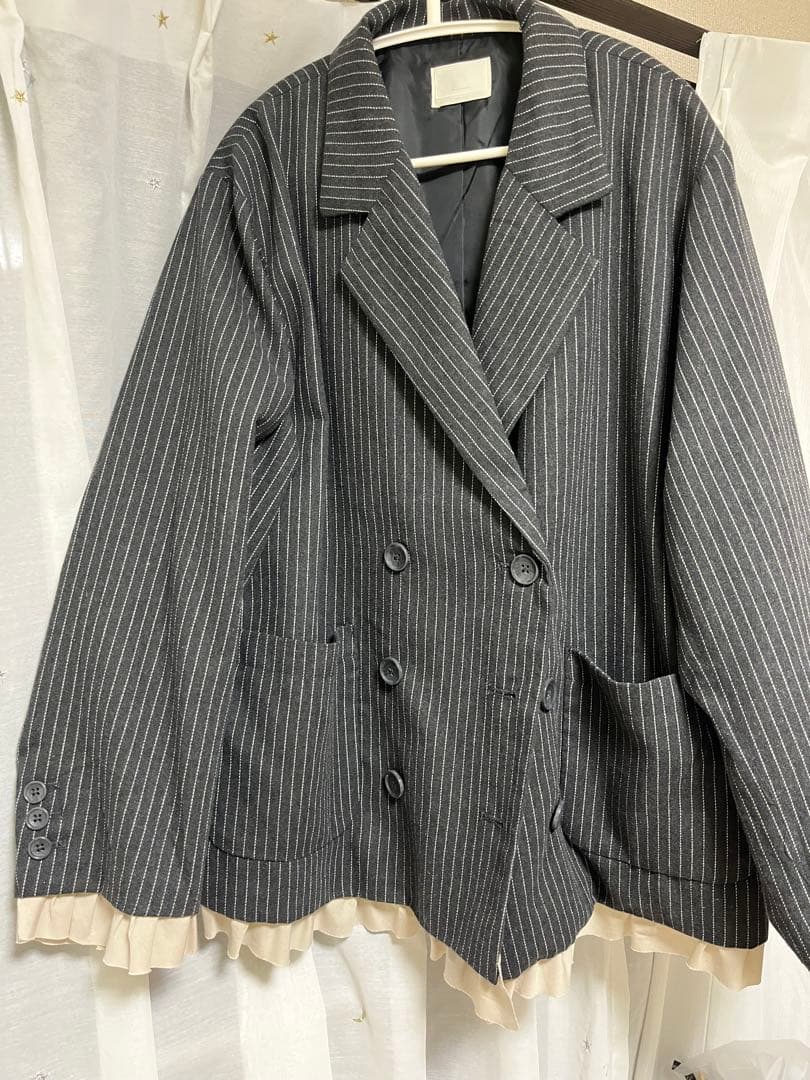 ZOZOTOWNのloin nuitブラン フリルレイヤードデザインジャケット