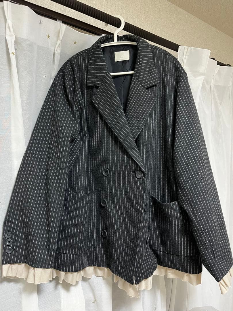 ZOZOTOWNのloin nuitブラン フリルレイヤードデザインジャケット