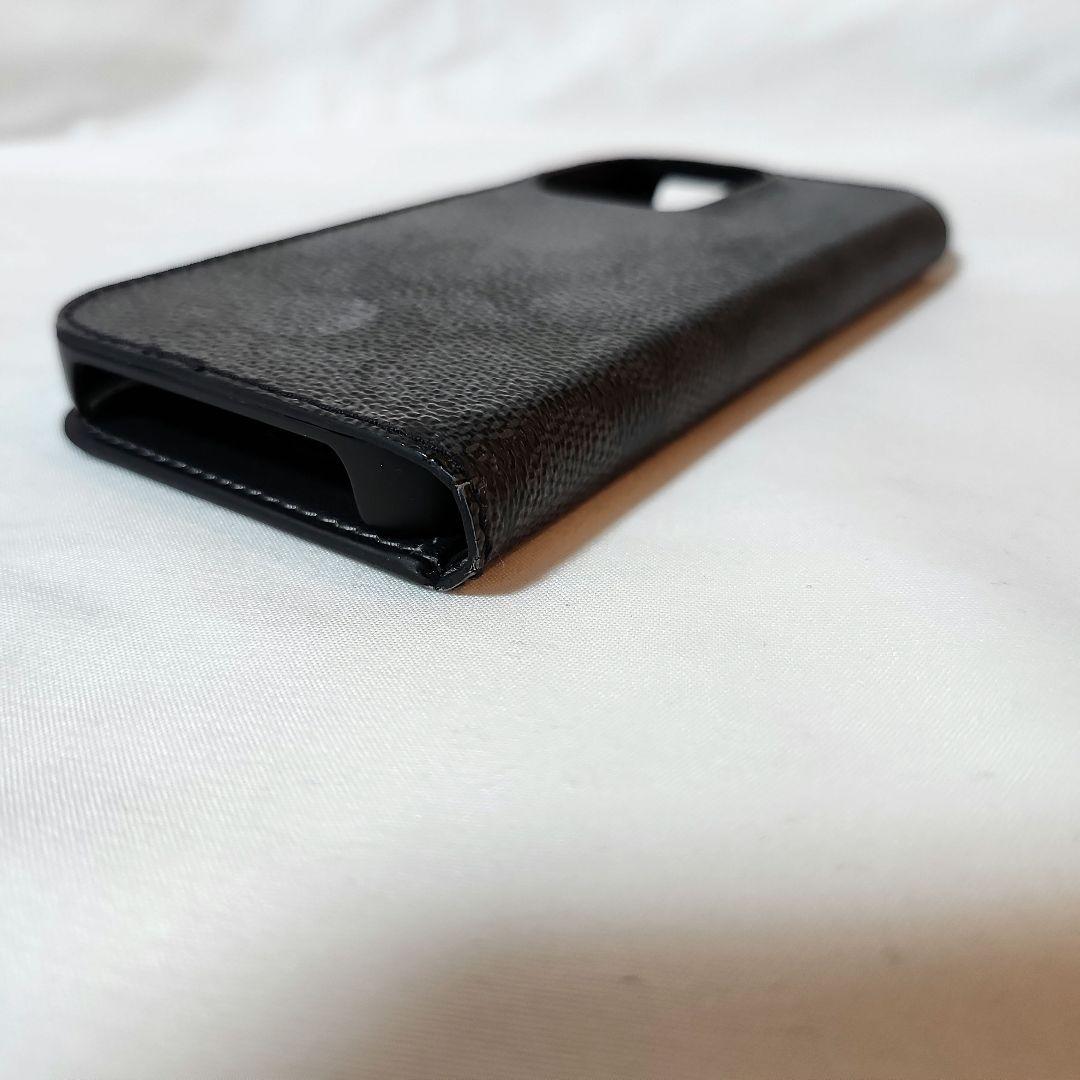 COACH　ブラック　手帳型ケース　アイフォン16プロ　iPhone16PRO