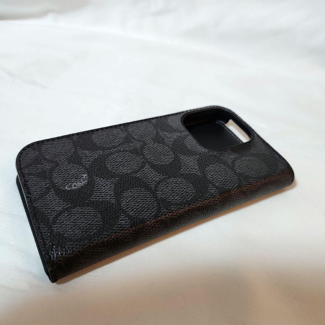 COACH　ブラック　手帳型ケース　アイフォン16プロ　iPhone16PRO