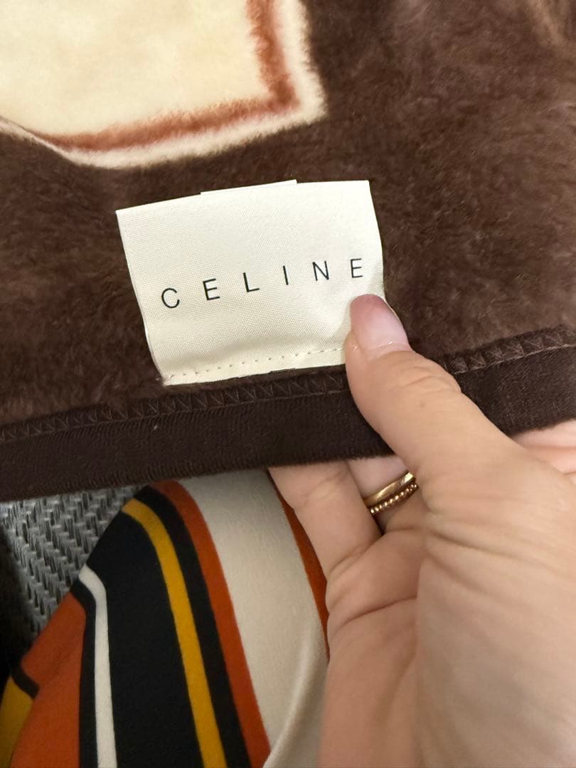 早い者勝ち‼️ 未使用品 CELINE アクリル ブランケット ハーフ