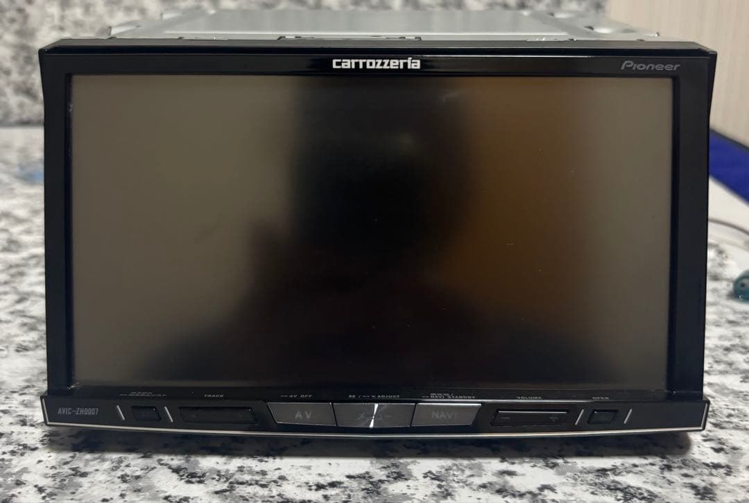 カーナビ AVIC-ZH0007