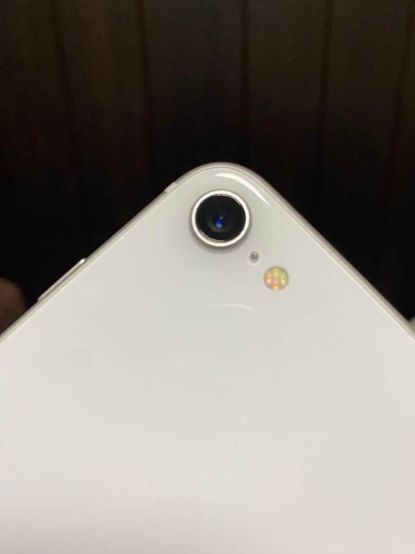 iPhoneSE第二世代　64GB ホワイト