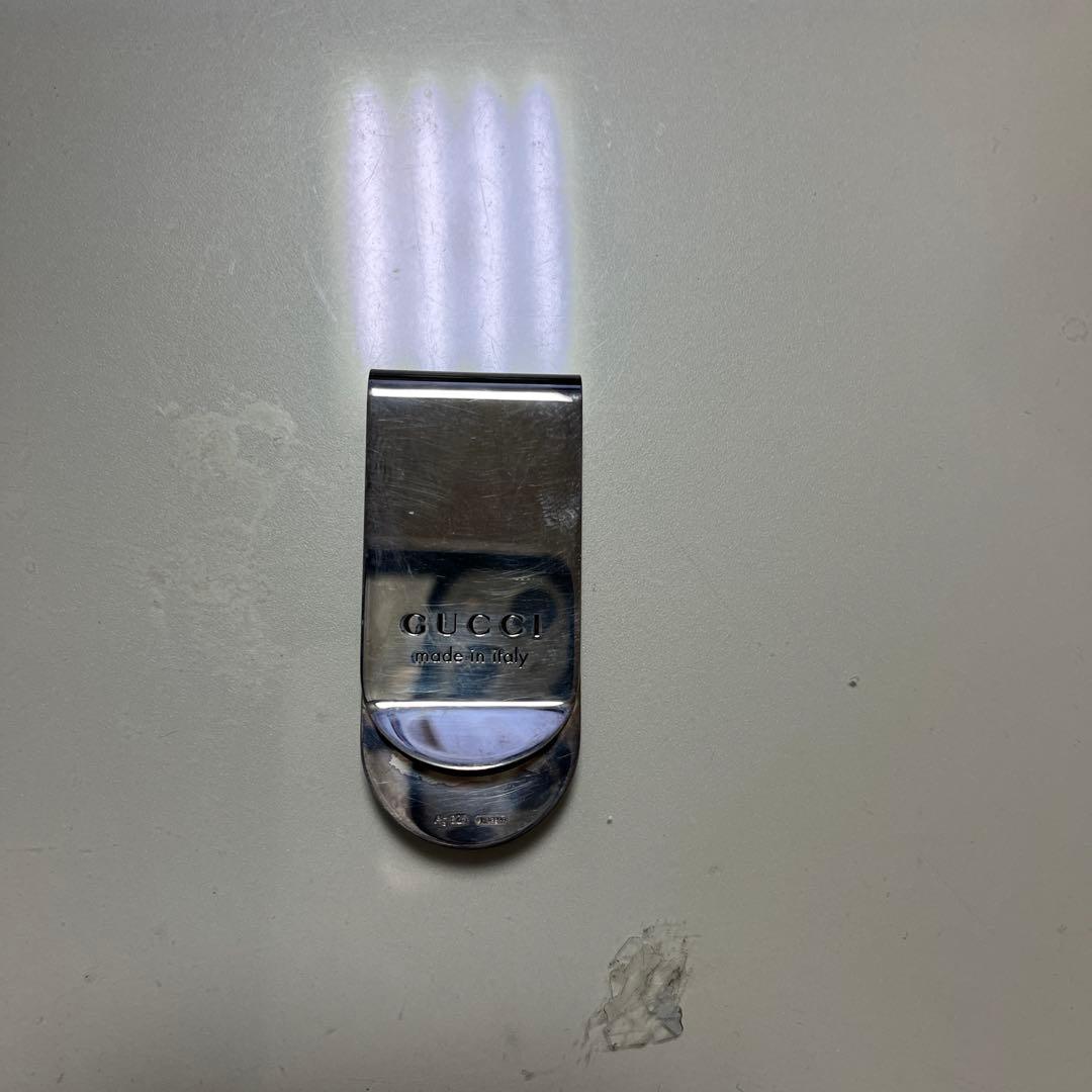 GUCCI マネークリップ 蜂のモチーフ