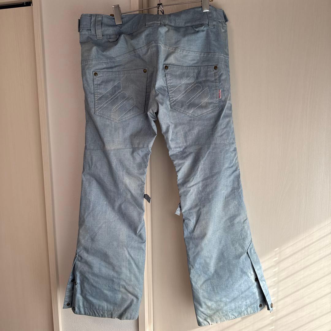 estivo（エスティボ）のスノーボードウェア　セットアップ