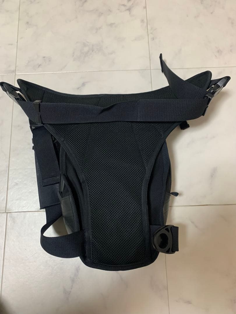 クシタニ✖️SEAL コラボ　レッグバッグ