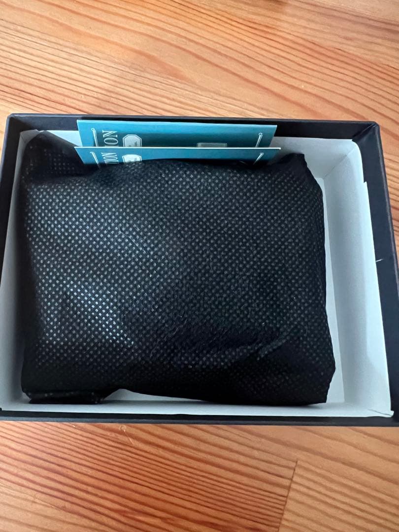 Iru ネイビー　財布