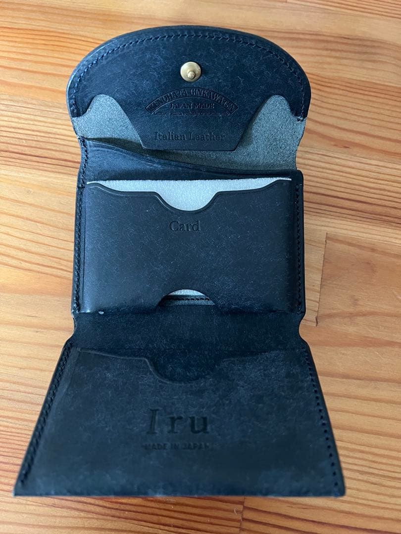 Iru ネイビー　財布