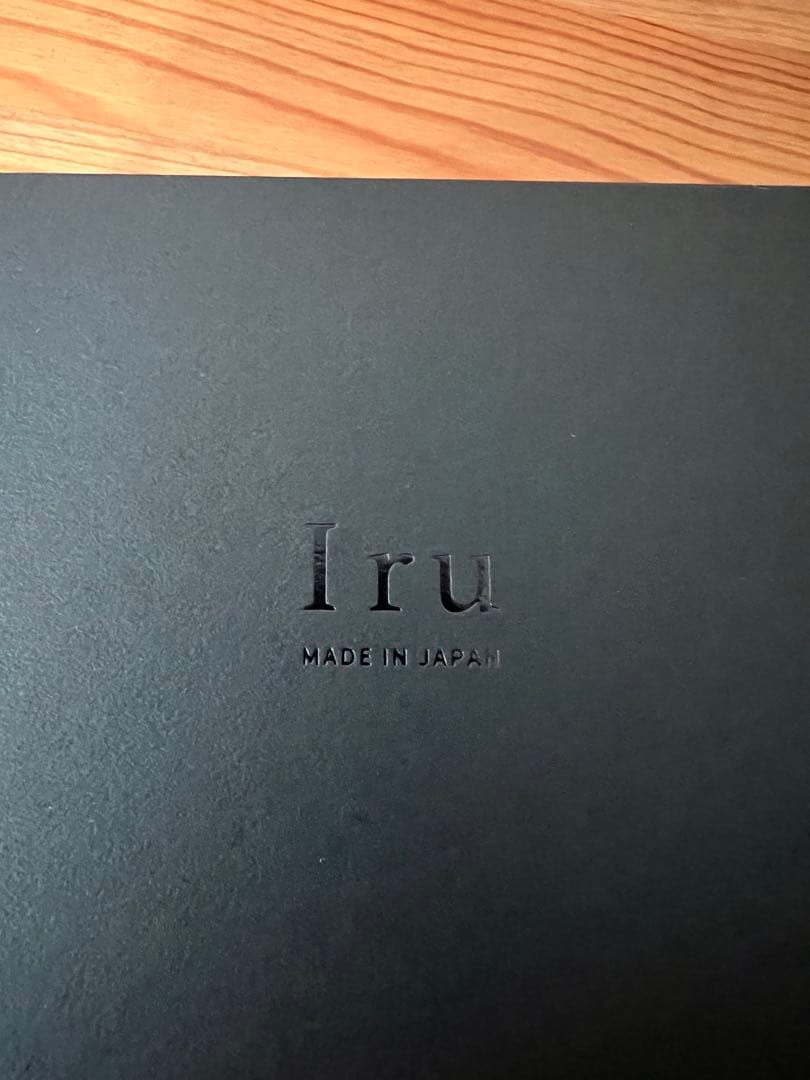 Iru ネイビー　財布