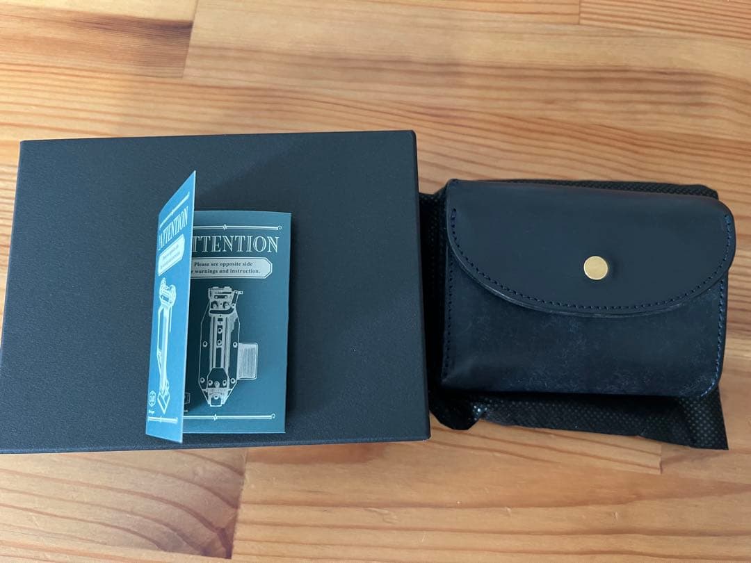 Iru ネイビー　財布