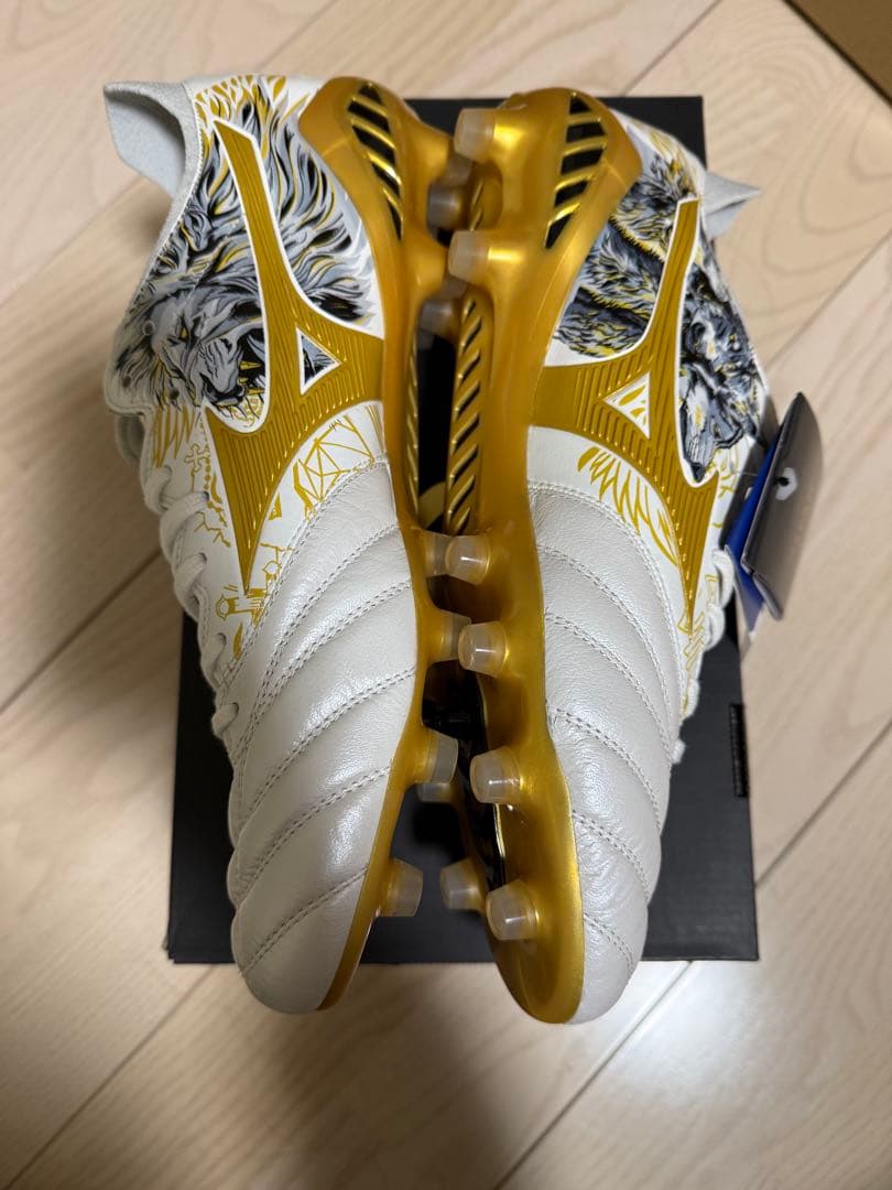 サッカースパイクモレリアネオ3