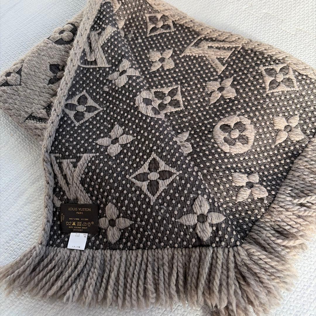 ⭐︎さくら⭐︎Louis Vuitton ベージュ✖️グレー　マフラー