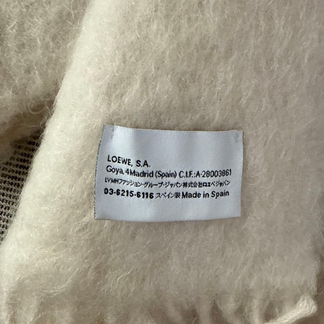 LOEWE アイボリー マフラー