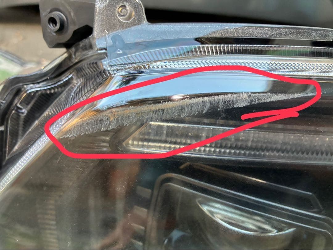 ハイエース　ヘッドライト　ヴァレンティ VALENTI