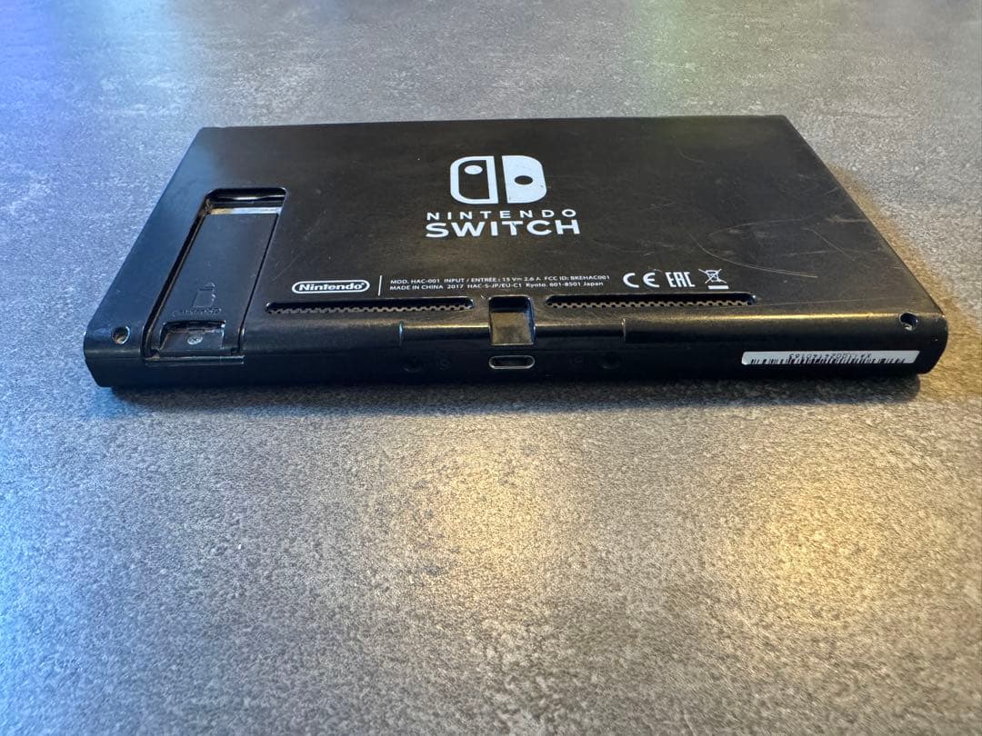 Nintendo Switch 本体、ドック